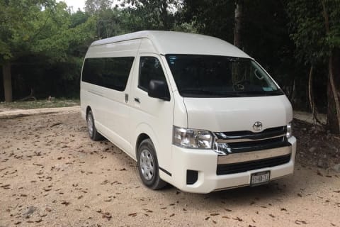 Tulum Airport shuttle service — photo 2