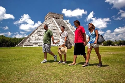 Discover the MAGIC of Chichén Itzá, Sacred cenote and Valladolid — photo 2