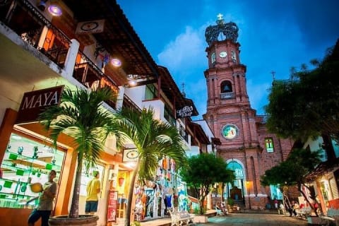 Tour por la ciudad de Puerto Vallarta: iglesias, prueba de tequila y más — photo 1