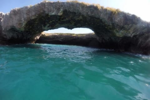 Tour en catamarán a las Islas Marietas con snorkel, barra libre y kayaks — photo 6