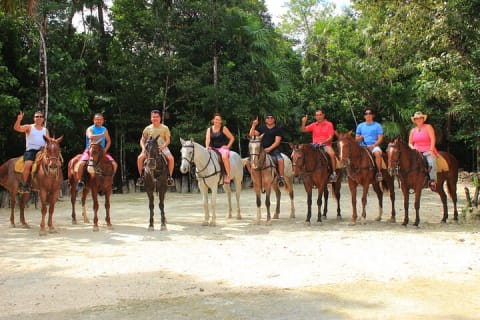 Stroll the Jungle Trails on our Horseback Riding, with transport — photo 8