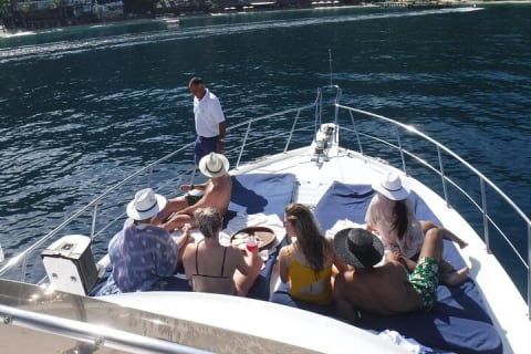 Charter privé de 4 heures - Yacht Bertram de 57 pieds — photo 3