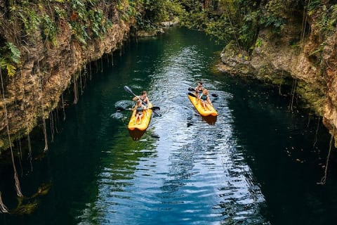 Tour guiado de 4 cenotes en 1 con desayuno, comida y vino — photo 1