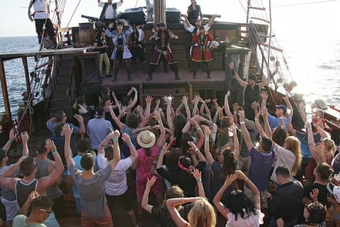 Show en vivo y cena Noche Pirata. — photo 8