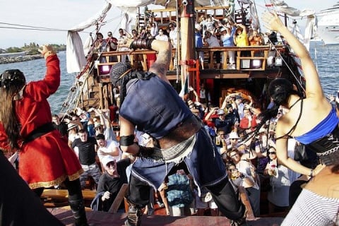 Show en vivo y cena Noche Pirata. — photo 13