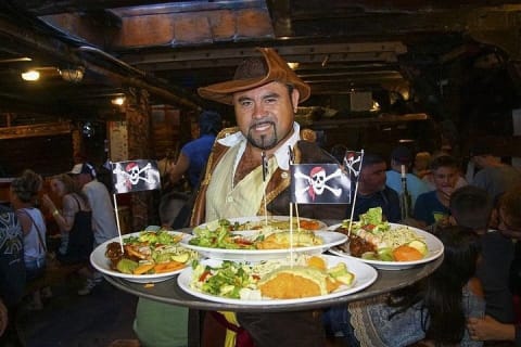 ¡Cena con piratas! Show nocturno y cena — photo 8