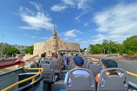 Tour panorámico en autobús turístico por Mérida con 2 rutas — photo 3