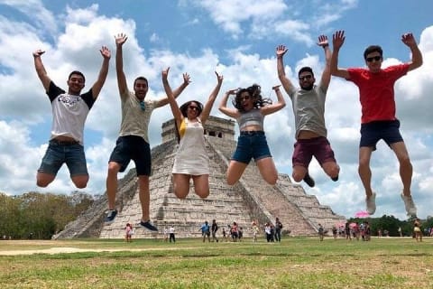 Tour privado de día completo a Chichén Itzá y santuario maya — photo 1