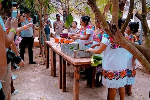 Private Tour Mayan Community Yaxunah — photo 1