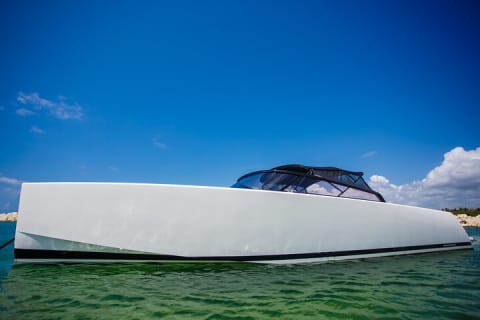Luxury 40' Van Dutch Private Yacht Experience – Cancun 4 Hours — photo 2