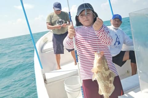 Recreational Fishing Tour by Boat — photo 1