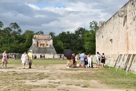 Discover Chichén Itzá & Cenote. Lunch and transport included — photo 4