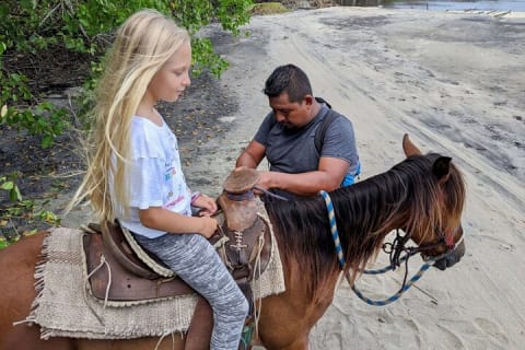 Horseback Riding on the Beaches of Holbox — photo 9