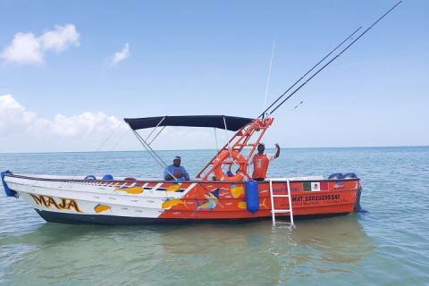 Private Fishing Tour in Holbox Island with Lunch and Pick up — photo 6