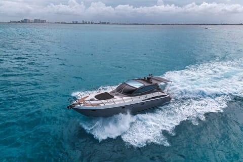Cancun: 4-Hour All Inclusive Luxury Yacht – 50' Cranchi — photo 2