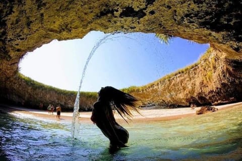 Exploring Marietas Islands Hidden Beach from Punta de Mita — photo 3