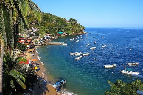 Puerto Vallarta: Tour privado a la playa de Yelapa y snorkel en yate — photo 3