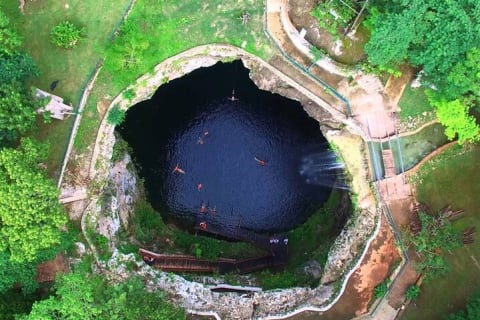 Chichen Itza Cenote: Inclusive Tour with Lunch, Snacks, & Drinks — photo 2