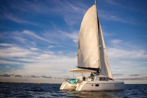 Luxury Private Bachelorette Yacht – 51' Leopard Tulum — photo 9