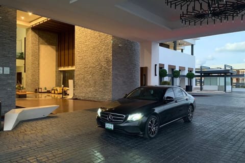 Luxury Business Sedan –Riviera Maya-Cancun Airport — photo 9
