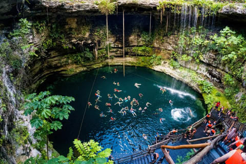 Chichén Itzá, Cenote and Valladolid with Lunch and transportation. — photo 1