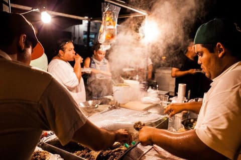 Visite gastronomique nocturne Taco Adventure avec Vallarta Food Tours — photo 4