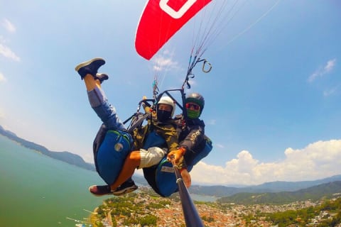 Paragliding flight in Valle de Bravo — photo 1