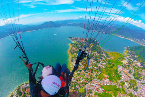 Paragliding flight in Valle de Bravo — photo 4