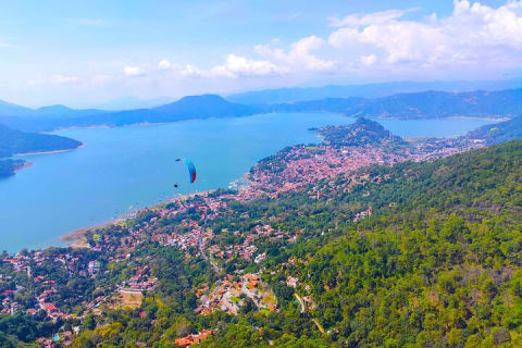 Paragliding flight in Valle de Bravo — photo 7