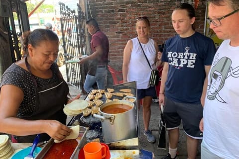 Tour gastronómico guiado de 3 horas en Puerto Vallarta — photo 1