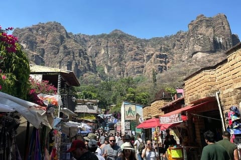Transportation to the town of Tepoztlan next to Mexico City — photo 2