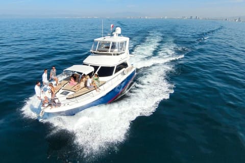 Puerto Vallarta: Private Luxury Yacht Sunset Cruise with Open Bar — photo 3
