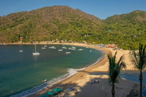 Puerto Vallarta: Tour privado a la playa de Yelapa y snorkel en yate — photo 5