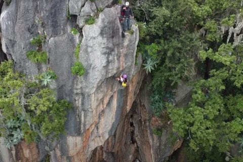 Private Rappelling Experience in Valle de Bravo — photo 1