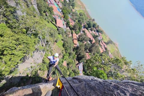Private Rappelling Experience in Valle de Bravo — photo 6