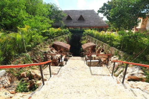 Explore the Mayan Ruins of Ek Balam, Valladolid and Sacred Cenote — photo 12