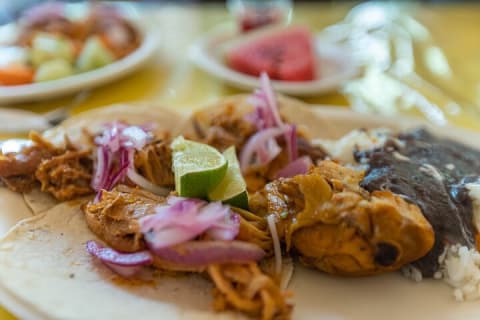 Chichén Itzá all inclusive: cenote, Valladolid, drink and lunch — photo 5