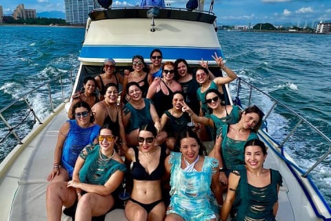 Puerto Vallarta Private Yacht Adventure 5 hours + 1 hour Free — photo 11