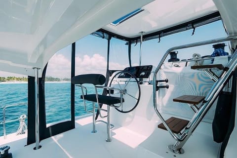 Expérience de 4 heures en catamaran privé Lagoon de 42 pieds — photo 4