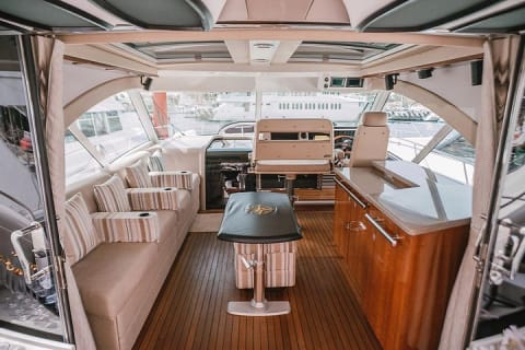 Renta del yate Sea Ray de 65 pies Steel Aweigh — photo 3