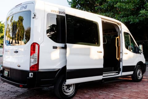 Minibus arrivals from Tulum Airport — photo 4
