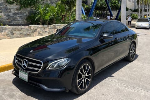 Luxury Business Sedan –Riviera Maya-Cancun Airport — photo 12