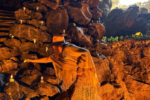 Pyramides de Teotihuacán et restaurant dans une grotte naturelle — photo 4