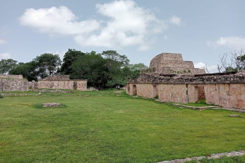 Tour Hacienda and Cenotes Mucuyché with Guided Tour in Oxkintok — photo 12