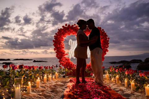 Private Photoshoot Giant Heart with Roses — photo 8