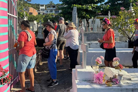 Tour por el cementerio inspirado en el Día de Muertos en Puerto Vallarta — photo 12