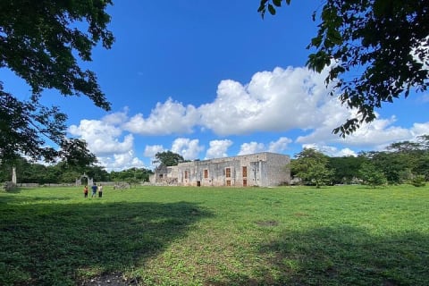 Chichen Itza Mayan Flavors and Jungle at Hacienda Privada with Cenote — photo 2