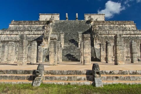 Tour to Chichen Itza-Tickets, food and cenote — photo 4