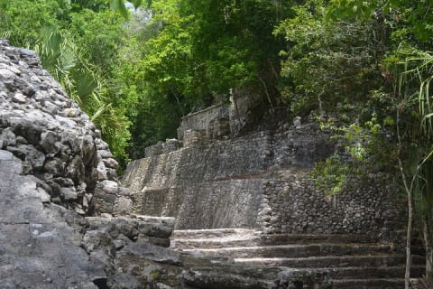 TULUM 4x1 : Archaeological Site, Cenote, 5th Avenue and lunch — photo 8