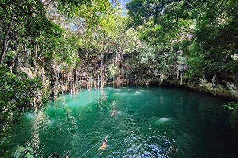 Chichen itza, cenote and magic Izamal — photo 7
